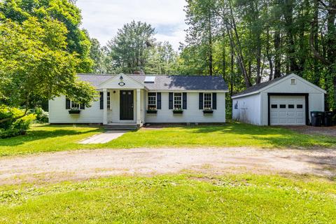 117 Summer St, Kennebunk, ME 04043