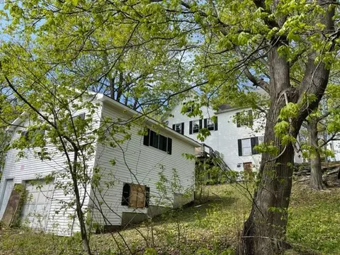 9 Smith Street Ave, Bangor, ME 04401