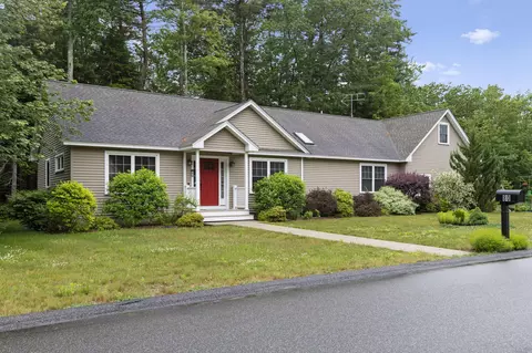 80 Autumn Ln, Wells, ME 04090