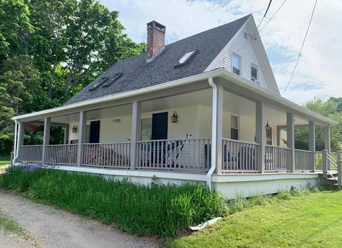 10 Capen Ave, Eastport, ME 04631