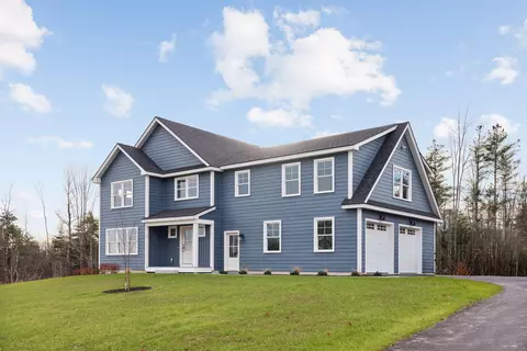 17 Eagles Ln, Falmouth, ME 04105