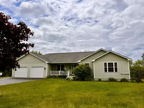80 Hillview Dr, Bangor, ME 04401 photo 1
