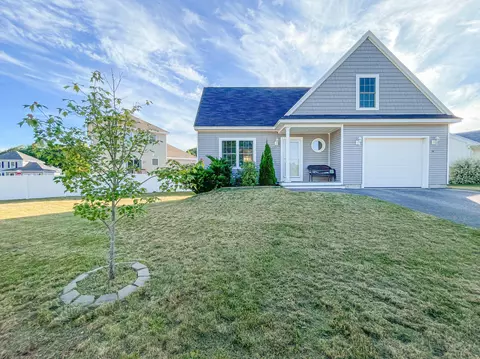 15 Stephanie Dr, Gorham, ME 04038 photo 1