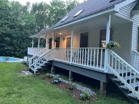 6 Conifer Ln, Skowhegan, ME 04976