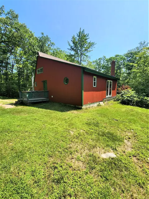 87 Willow St, Acton, ME 04001