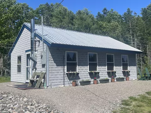 56 Foster Ln, Dennysville, ME 04628