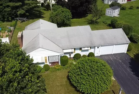 17 Hillview Rd, Gorham, ME 04038 photo 1