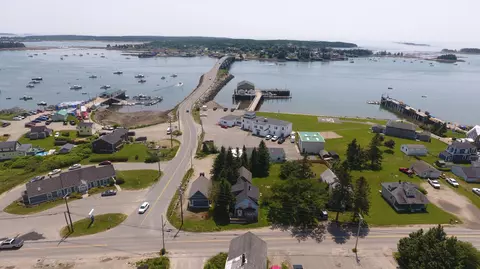 45 Main St, Jonesport, ME 04649