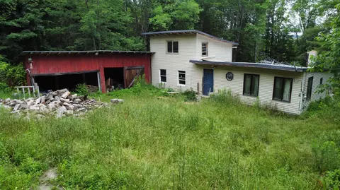 132 Airport Rd, Dexter, ME 04930