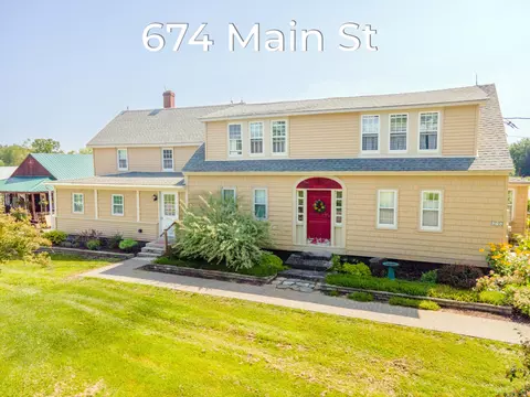 674 Main St, Monmouth, ME 04259