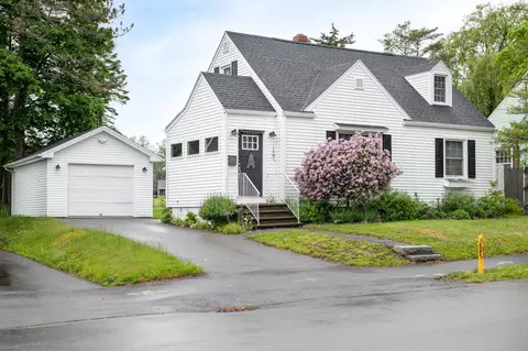 47 Crestmont Rd, Bangor, ME 04401