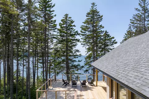 5 Island View Drive Dr, Gouldsboro, ME 04607