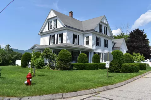 32 Howard Street St, Mexico, ME 04257