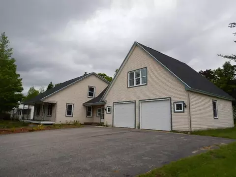 62 Fair St, Lewiston, ME 04240