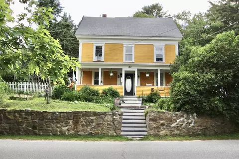 82 Middle St, Bath, ME 04530