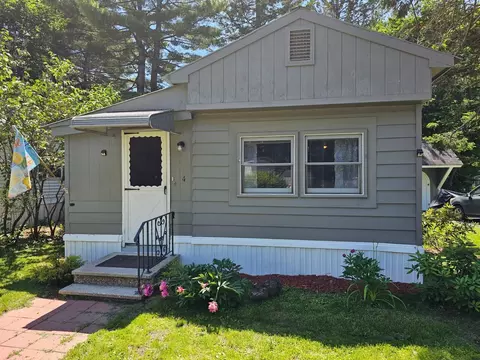 4 Iris Ct, Augusta, ME 04330