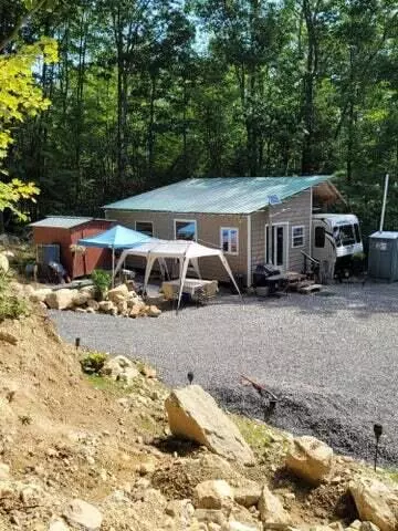 799 Ossipee Hill Rd, Waterboro, ME 04087