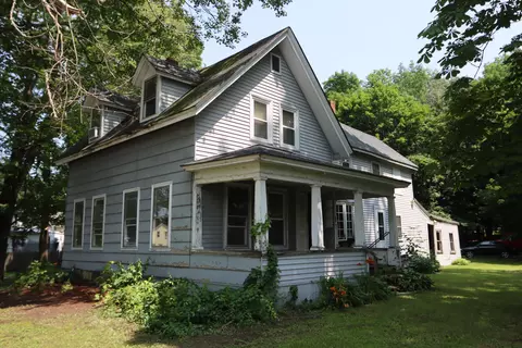 12 S Belfast Ave, Augusta, ME 04330
