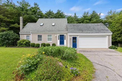 137 Lafayette St, Yarmouth, ME 04096