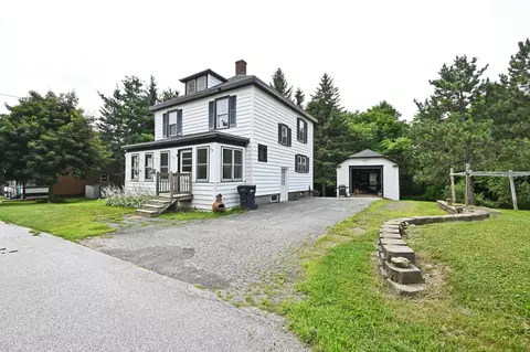 72 Catell St, Bangor, ME 04401