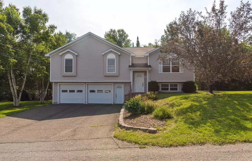 274 19th Ave, Madawaska, ME 04756 49 Photos Movoto