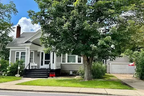 33 Oak St, Springvale, ME 04083 photo 1