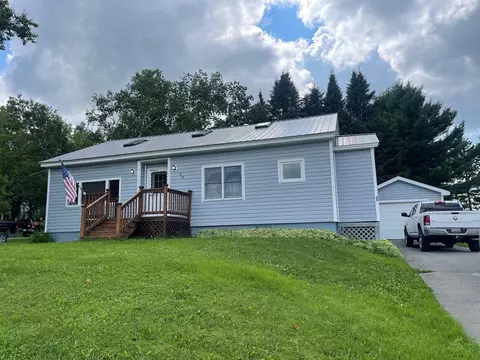 29 Summit St, Limestone, ME 04750 photo 1