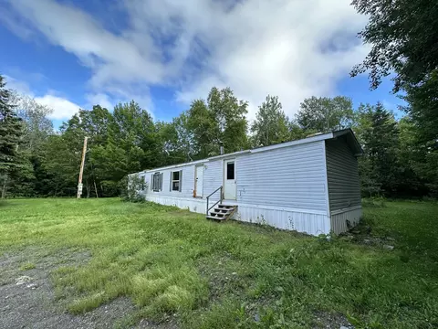 29 Sawyer Ln, Linneus, ME 04730