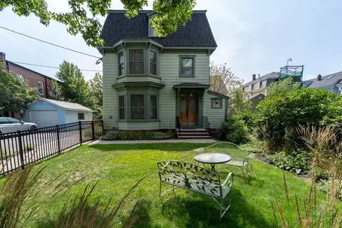42 Lafayette St, Portland, ME 04101