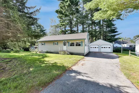 12 Pine St, Brunswick, ME 04011