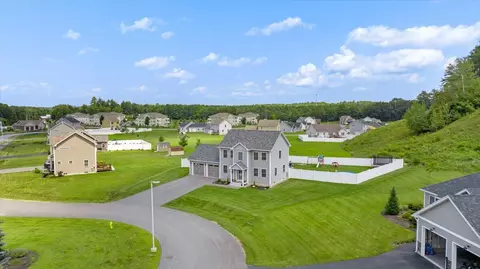 30 Champagne Ln, Lisbon, ME 04250