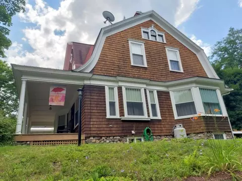 27 Shepley St, Auburn, ME 04210