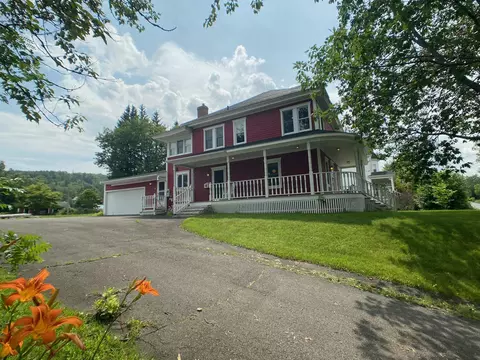 42 Elm St, Fort Kent, ME 04743