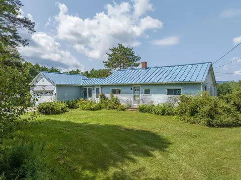 334 Camden Rd, Lincolnville, ME 04849