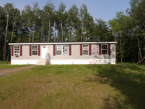 63 S Greenridge Hts, Oakland, ME 04963