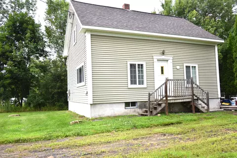 200 Elm St, Newport, ME 04953