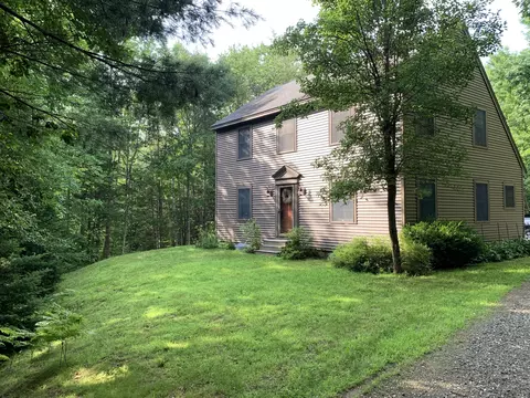 12 Airika-b Dr, Lincolnville, ME 04849