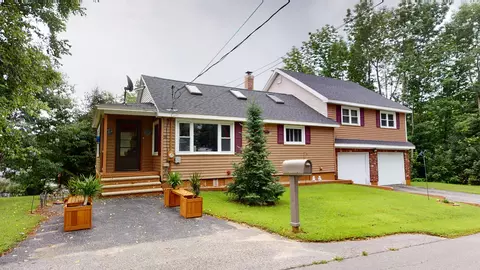 58 Louise Ave, Lewiston, ME 04240