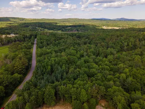 18 Feylers Corner Road, Waldoboro, ME 04572