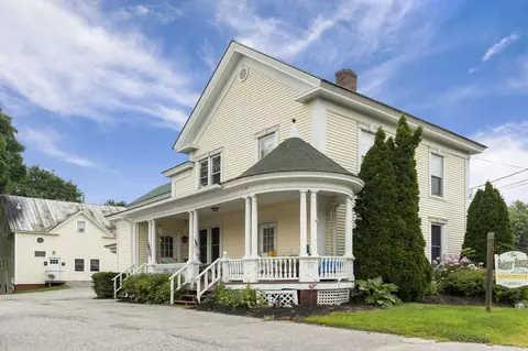 59 Main St, Paris, ME 04281