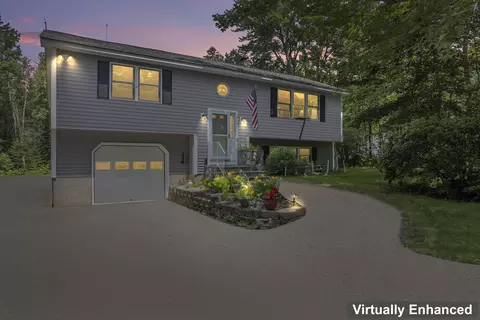 30 Roundstone Dr, Glenburn, ME 04401