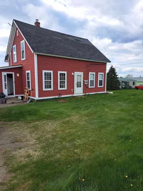 872 Dodlin Rd, Enfield, ME 04493