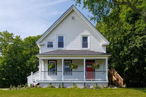 334 State St, Ellsworth, ME 04605