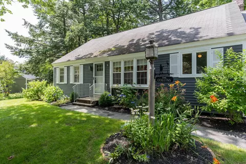 45 Applegate Ln #45, Falmouth, ME 04105