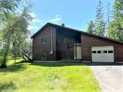 24 Old State Rd, Charleston, ME 04422