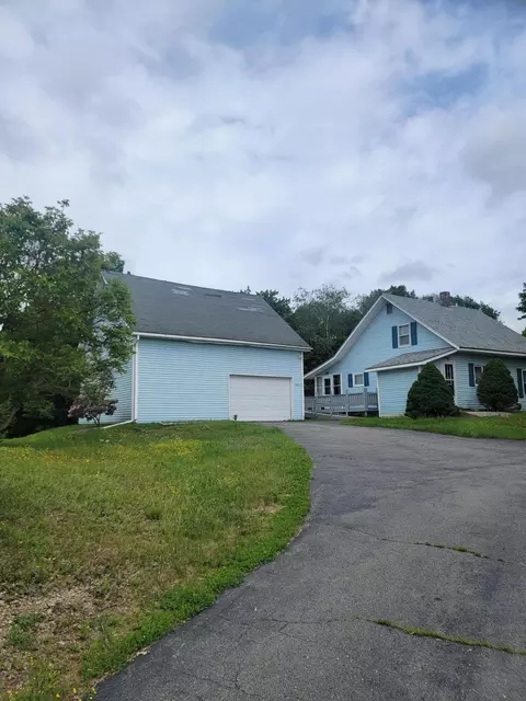 381 Kelley Rd, Glenburn, ME 04401