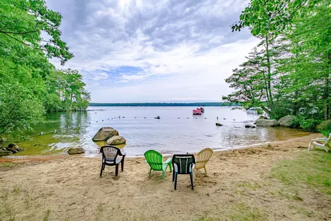 118 Shore Rd, Otisfield, ME 04270