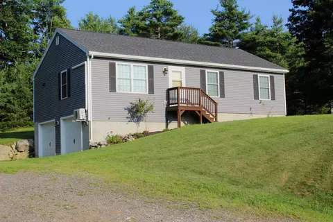31 Natures Way, Steep Falls, ME 04085