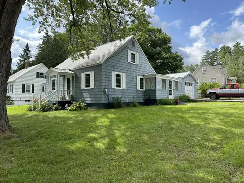 765 Hancock St, Rumford, ME 04276