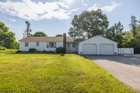 12 Hildreth Rd, Harpswell, ME 04079
